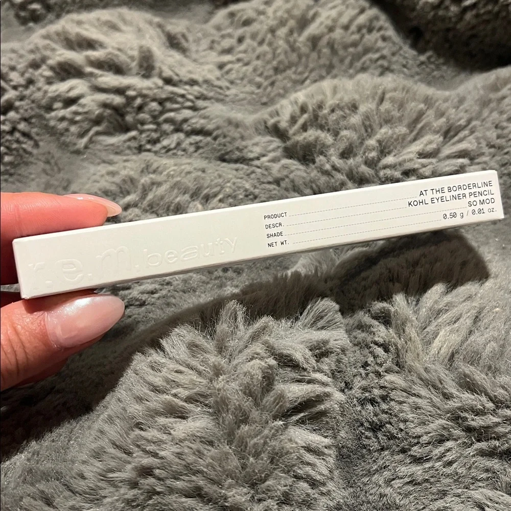 R.E.M. Beauty at the Borderline Kohl Eyeliner Pencil